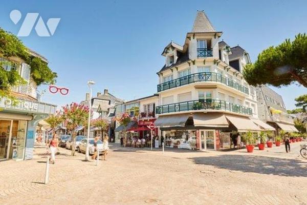 EMPLACEMENT N°1 - LOCAL COMMERCIAL RARE A LA BAULE
