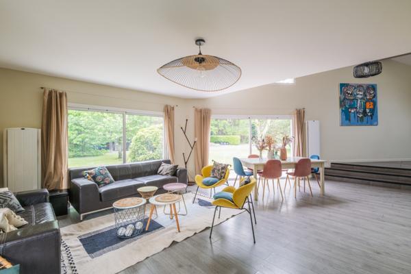 Villa architecte 300 m2 sur 4528 m2