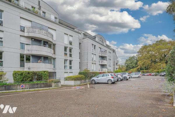 Vente Appartement à Meylan composé de 4p+c, dernier étage avec terrasse panoramique Belledonne