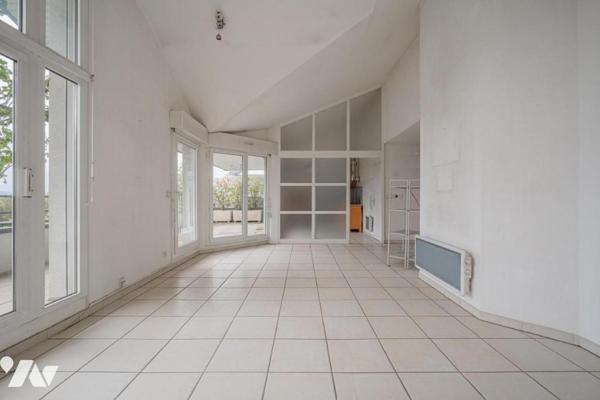 Vente Appartement à Meylan composé de 4p+c, dernier étage avec terrasse panoramique Belledonne