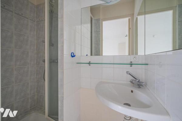 Vente Appartement à Meylan composé de 4p+c, dernier étage avec terrasse panoramique Belledonne