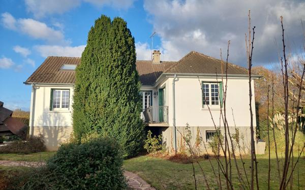 Maison à vendre    7 pièces • 120 m2 Les Baux-Sainte-Croix