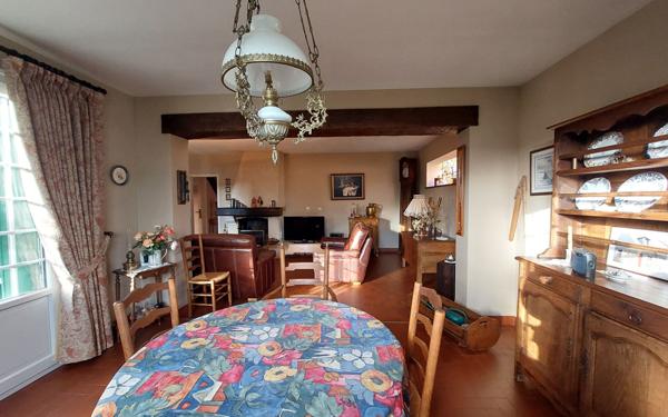 Maison à vendre    7 pièces • 120 m2 Les Baux-Sainte-Croix