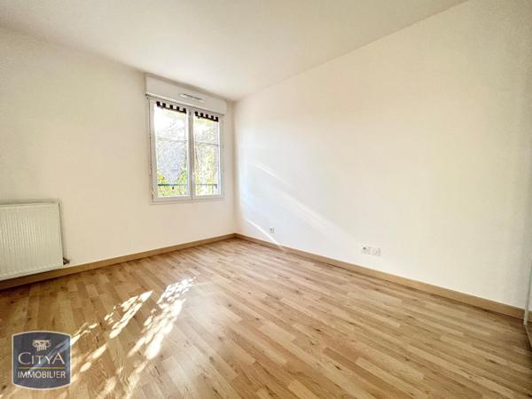 Appartement à louer 2 pièces 40.14m² Ozoir-la-Ferrière (77330)
