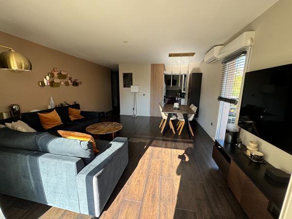 A VENDRE - 3 PIECES - NICE CORNICHE FLEURIE - TERRASSE D'ANGLE 22 m² - DERNIER ÉTAGE - PISCINE & PARC PRIVÉ - PARKING PRIVATIF EN SOUS-SOL