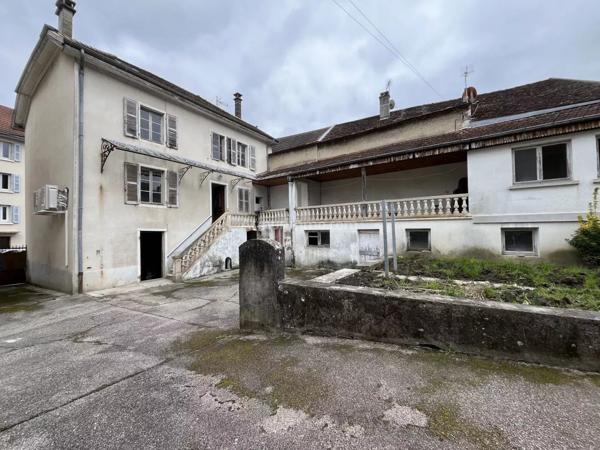 Vente Immeuble 280 m2 à Belley