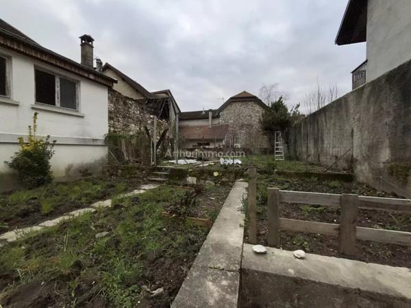 Vente Immeuble 280 m2 à Belley