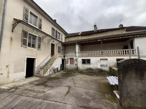 Vente Immeuble 280 m2 à Belley