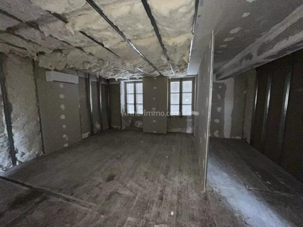 Vente Immeuble 280 m2 à Belley