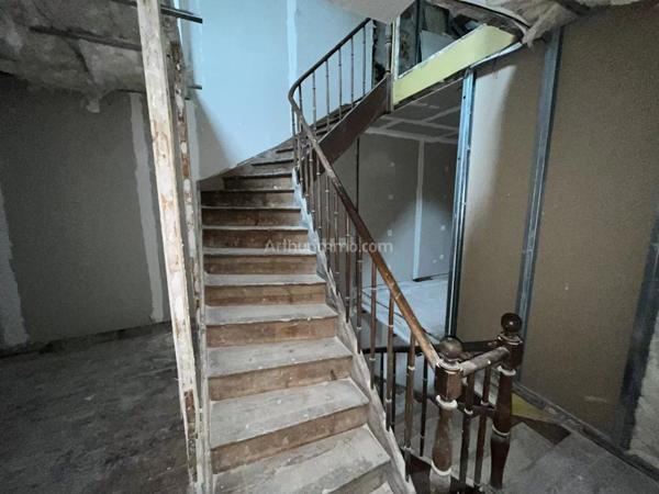 Vente Immeuble 280 m2 à Belley