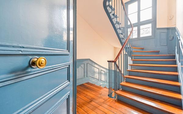 Appartement à vendre    2 pièces • 46,08 m2 Paris 10