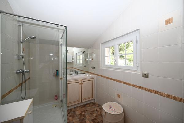 Maison Chateauneuf Grasse 5 pièce(s) 150 m2 + mazet 50 m²