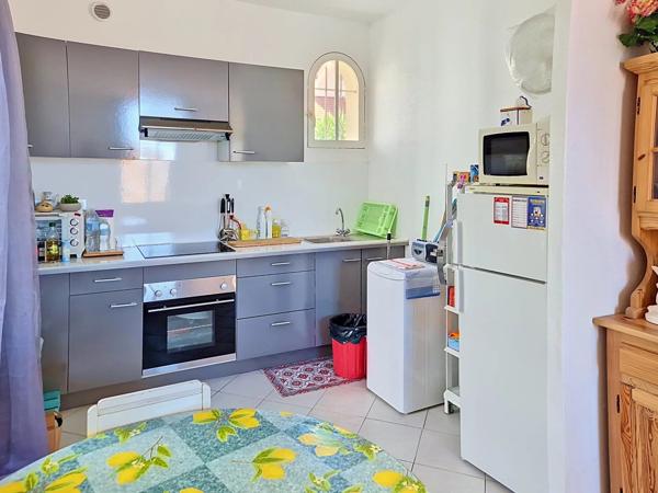 Vente                                                      Maison
                        
                     7 pièces                      117 m2                     à Le Cannet