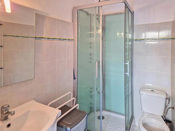 Vente                                                      Maison
                        
                     7 pièces                      117 m2                     à Le Cannet