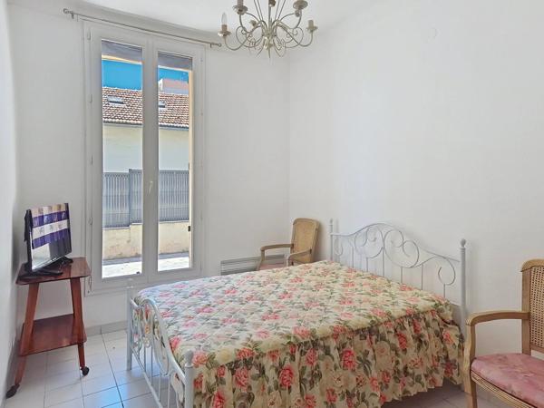 Vente                                                      Maison
                        
                     7 pièces                      117 m2                     à Le Cannet