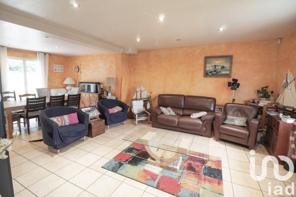 Maison à vendre 7 pièces 166 m² Neauphle-le-Château