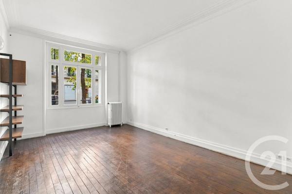 Appartement T3 à vendre  3 pièces - 61 m 2   PARIS  - 75015