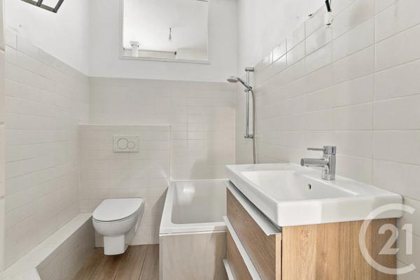 Appartement T3 à vendre  3 pièces - 61 m 2   PARIS  - 75015