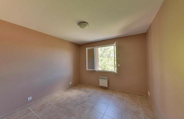 A louer - Local Professionnel à MARGUERITTES - ZAC DU TEC