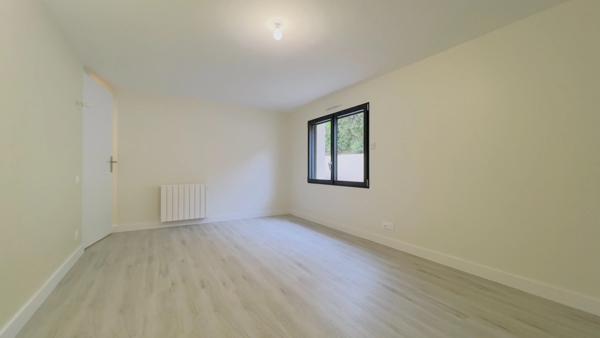 GOURIN (56) – Maison à vendre : 5 pièces, 122 m² habitables, garage, atelier, terrain de 815 m².