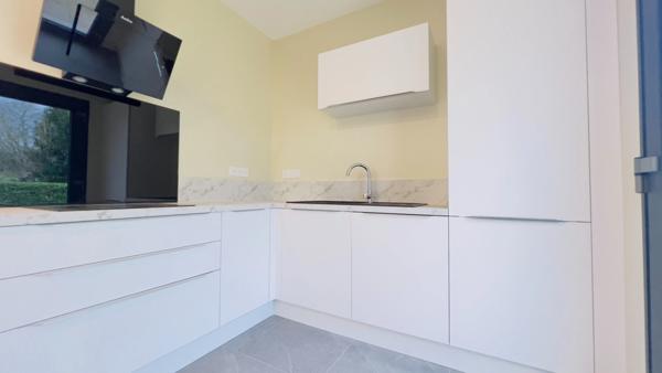 GOURIN (56) – Maison à vendre : 5 pièces, 122 m² habitables, garage, atelier, terrain de 815 m².