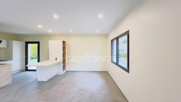 GOURIN (56) – Maison à vendre : 5 pièces, 122 m² habitables, garage, atelier, terrain de 815 m².