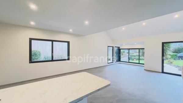 GOURIN (56) – Maison à vendre : 5 pièces, 122 m² habitables, garage, atelier, terrain de 815 m².