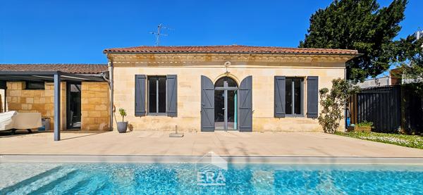 EYSINES CENTRE - Maison en pierre de plain-pied 180 m²  avec piscine et jardin - Proche TRAM et Rocade
