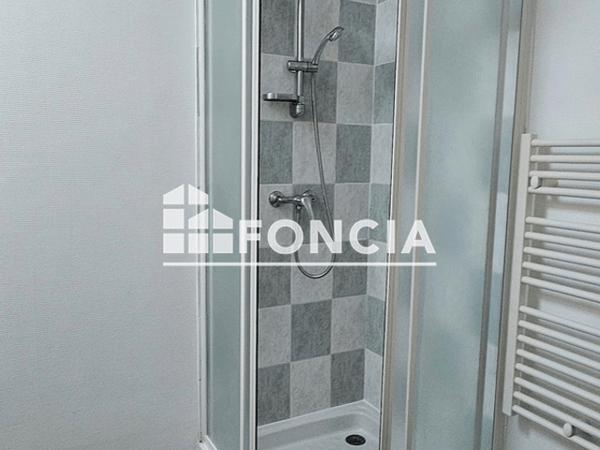 Location Studio 19.76 m² - 22 RUE COLBERT DU TERRON - 2ème Etage Porte n°4 - RUE Rochefort 17300