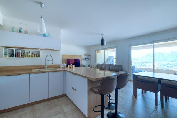 Vente Appartement 4 pièces Vue Mer Bastia