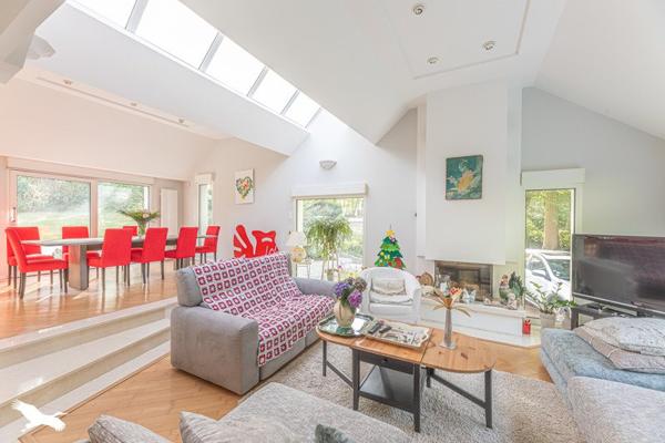 Maison 379 080 € Château-Renault 7 p 194 m² DPE D