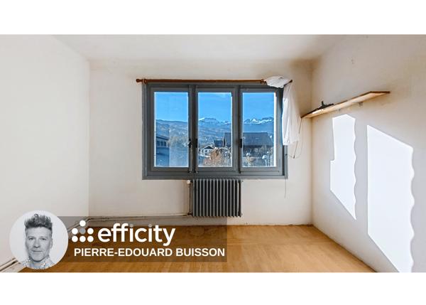 Immeuble 12 pièces - 671 m²