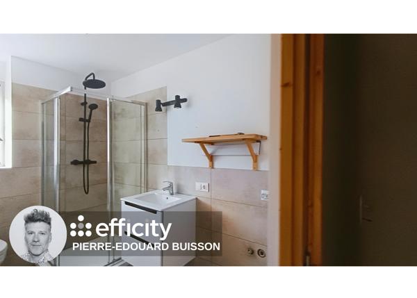 Immeuble 12 pièces - 671 m²