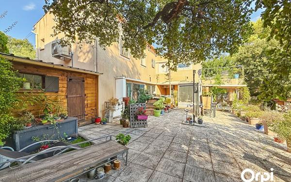 Maison à vendre    3 pièces • 126 m2 Fréjus