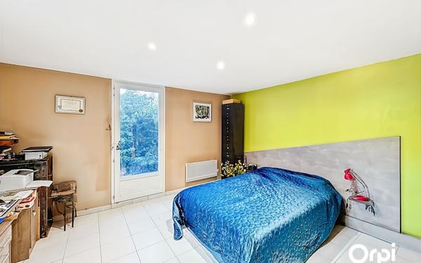 Maison à vendre    3 pièces • 126 m2 Fréjus