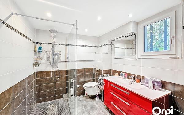 Maison à vendre    3 pièces • 126 m2 Fréjus