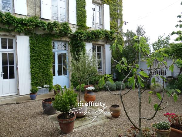 Maison 8 pièces - 240 m² Bien prestige