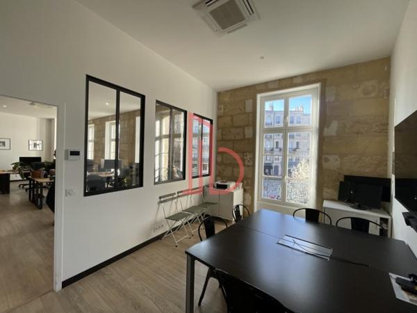 Bureau de 145 m² à louer à Bordeaux Saint-Michel - Victoire