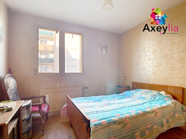 Roanne (42300) A VENDRE - ROANNE CENTRE - APPARTEMENT T4 À RÉNOVER AVEC CAVE, BALCON ET STATIONNEMENTS PRIVATIFS