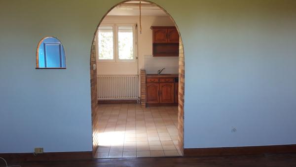 MAISON SUR SOUS-SOL - CHATELLERAULT