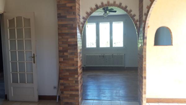 MAISON SUR SOUS-SOL - CHATELLERAULT