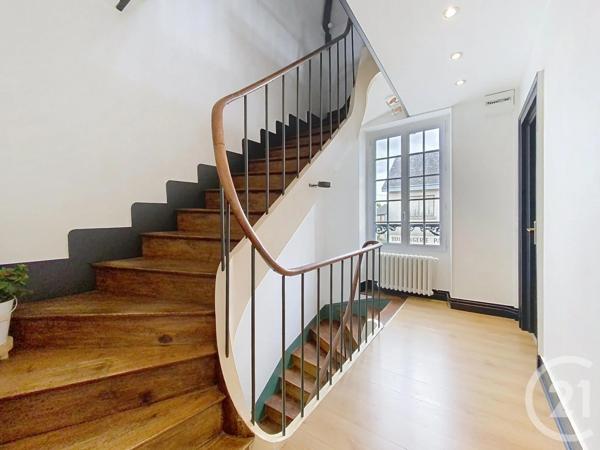 Maison à vendre  5 pièces - 144 m 2   CHARTRES  - 28