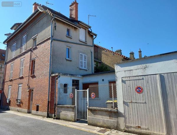 Immeuble de rapport à vendre à Attigny dans les Ardennes (08130), ref : ATT183