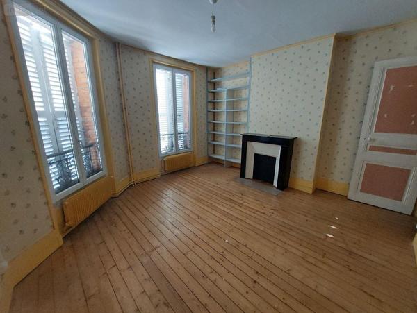 Immeuble de rapport à vendre à Attigny dans les Ardennes (08130), ref : ATT183