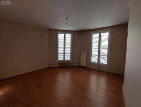 Immeuble de rapport à vendre à Attigny dans les Ardennes (08130), ref : ATT183