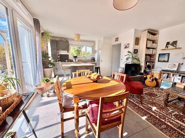 BAISSE DE PRIX !!

ÉTUDE TRENTE-CINQ NOTAIRES - VOTRE NOTAIRE À VERN-SUR-SEICHE !

L'Étude ...