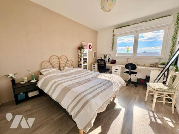 BAISSE DE PRIX !!

ÉTUDE TRENTE-CINQ NOTAIRES - VOTRE NOTAIRE À VERN-SUR-SEICHE !

L'Étude ...