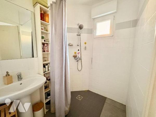 BAISSE DE PRIX !!

ÉTUDE TRENTE-CINQ NOTAIRES - VOTRE NOTAIRE À VERN-SUR-SEICHE !

L'Étude ...