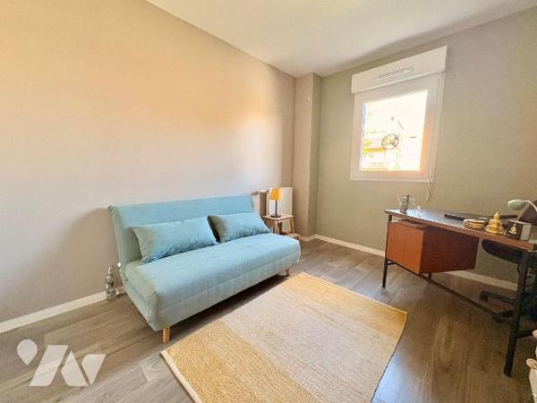 BAISSE DE PRIX !!

ÉTUDE TRENTE-CINQ NOTAIRES - VOTRE NOTAIRE À VERN-SUR-SEICHE !

L'Étude ...