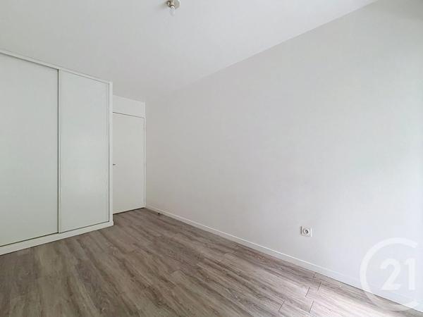 Appartement T3 à vendre  3 pièces - 60,50 m 2   MASSY  - 91